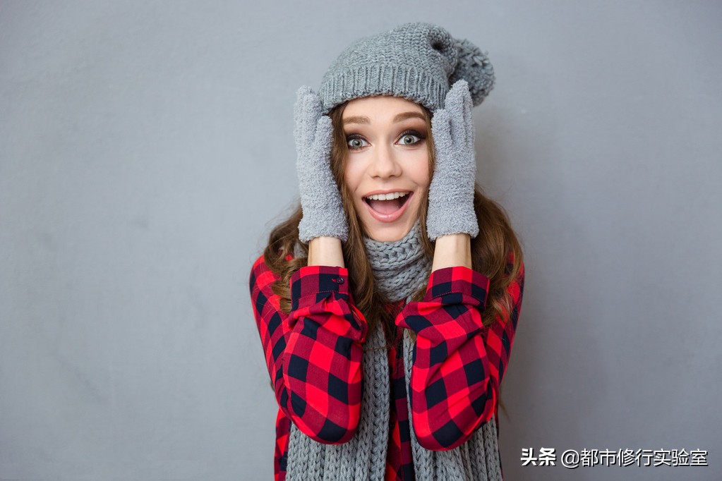 一到冬天就长肉是什么原因,一到冬天皮肤又干又痒