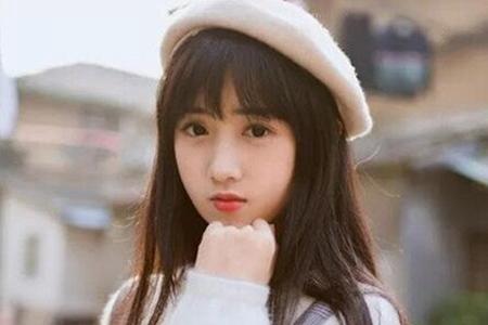 适合圆脸小个子微胖女生的发型,适合圆脸微胖女生发型短发微卷