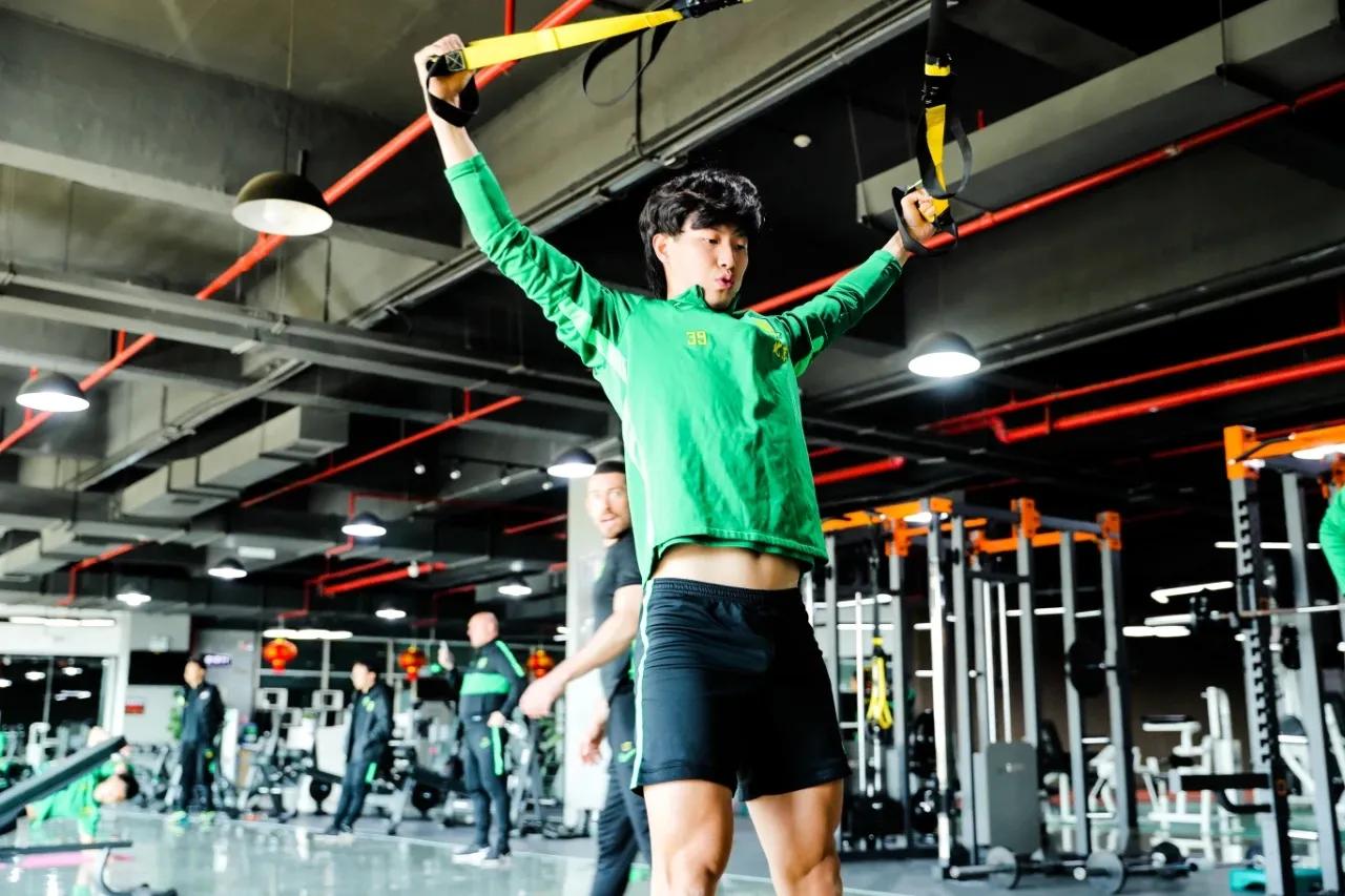 国足正式开始40强赛备战,最新冬训动态