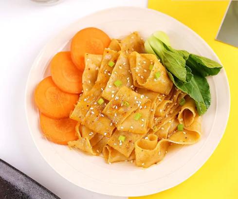 康师傅统一白象方便面哪个更好吃,吃康师傅方便面最值得买哪一款