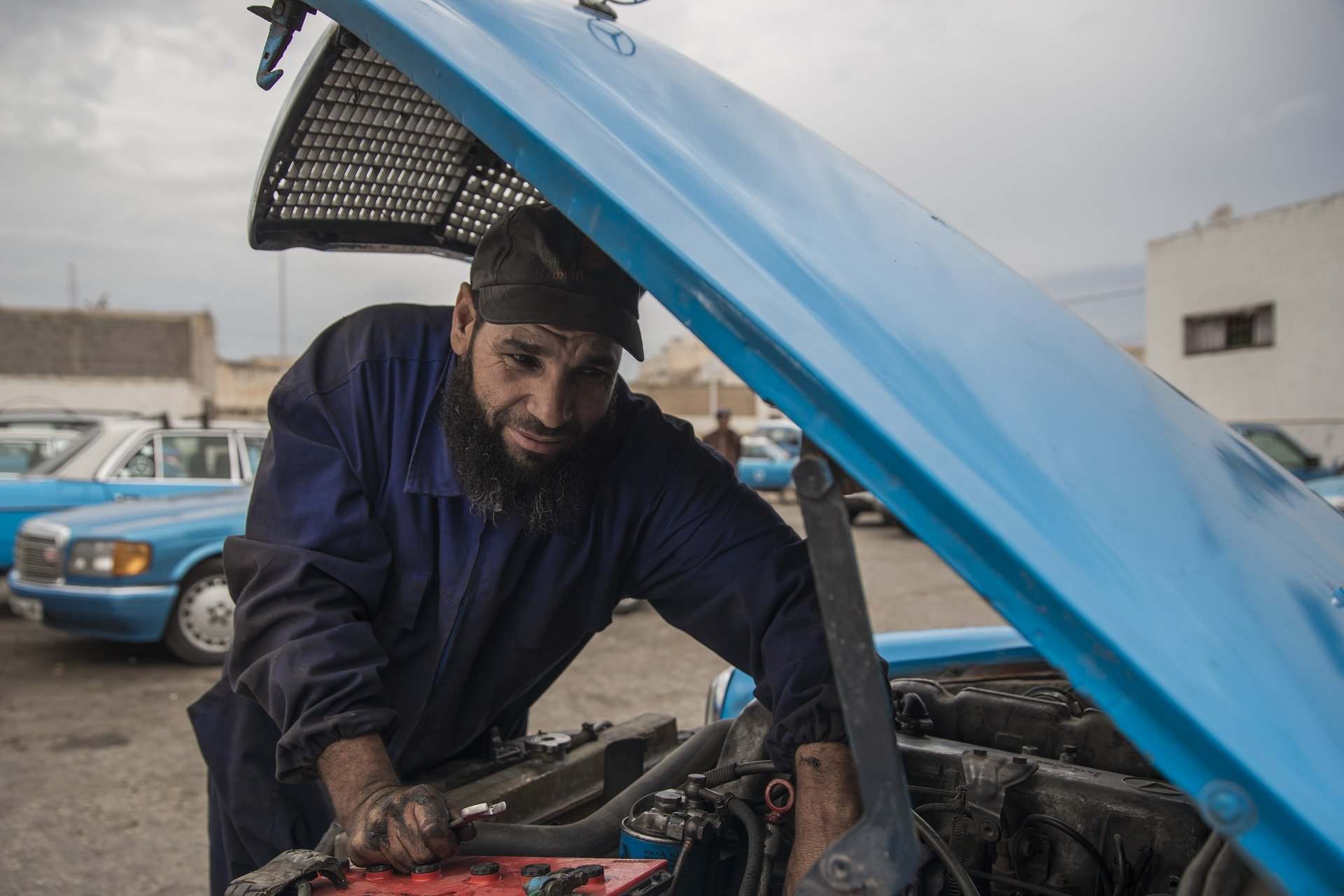 12-24伏汽车应急启动电源哪个好,汽车应急启动电源16.8v会烧马达吗