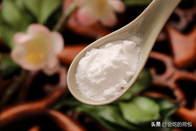 煮红豆沙什么时候放糖,煮红豆沙怎么才不会变色