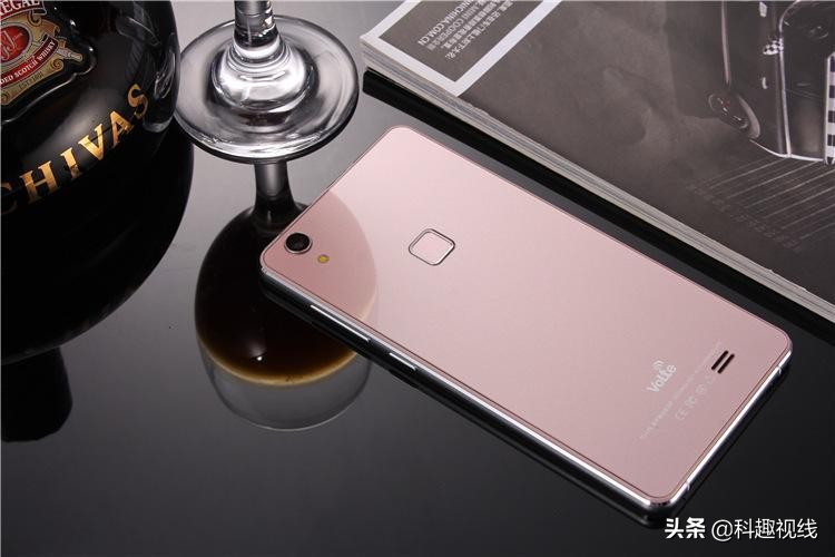 现在手机没电了换电池的吗,原来手机没电了还能使用