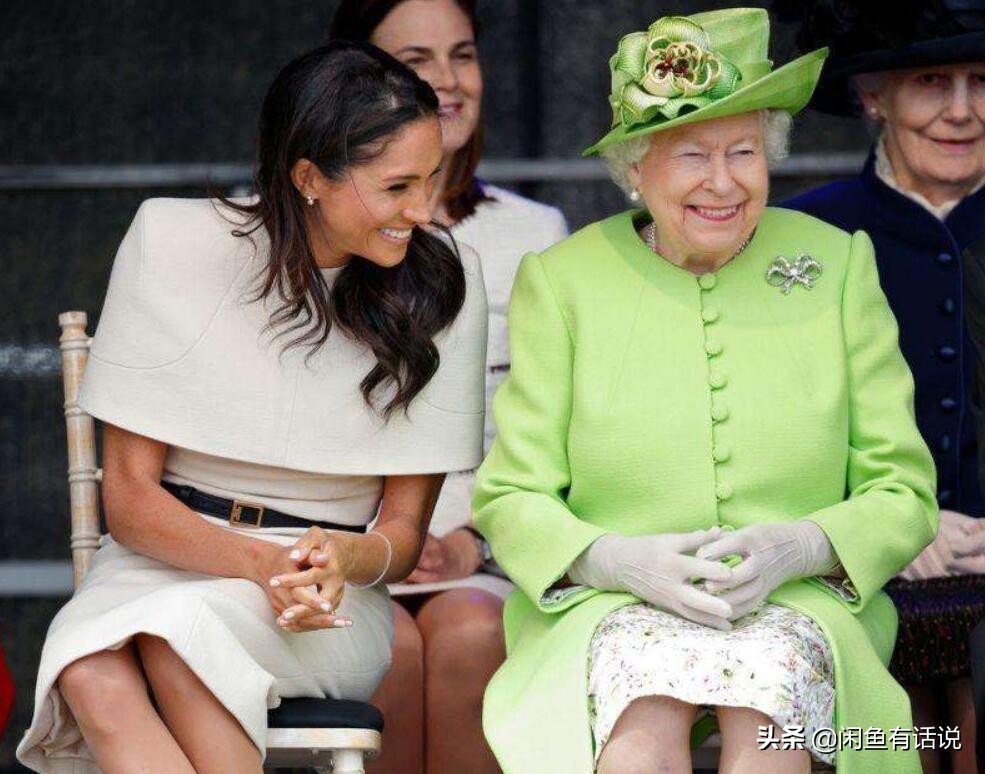 梅根离开王室后的穿搭,梅根重回白金汉宫