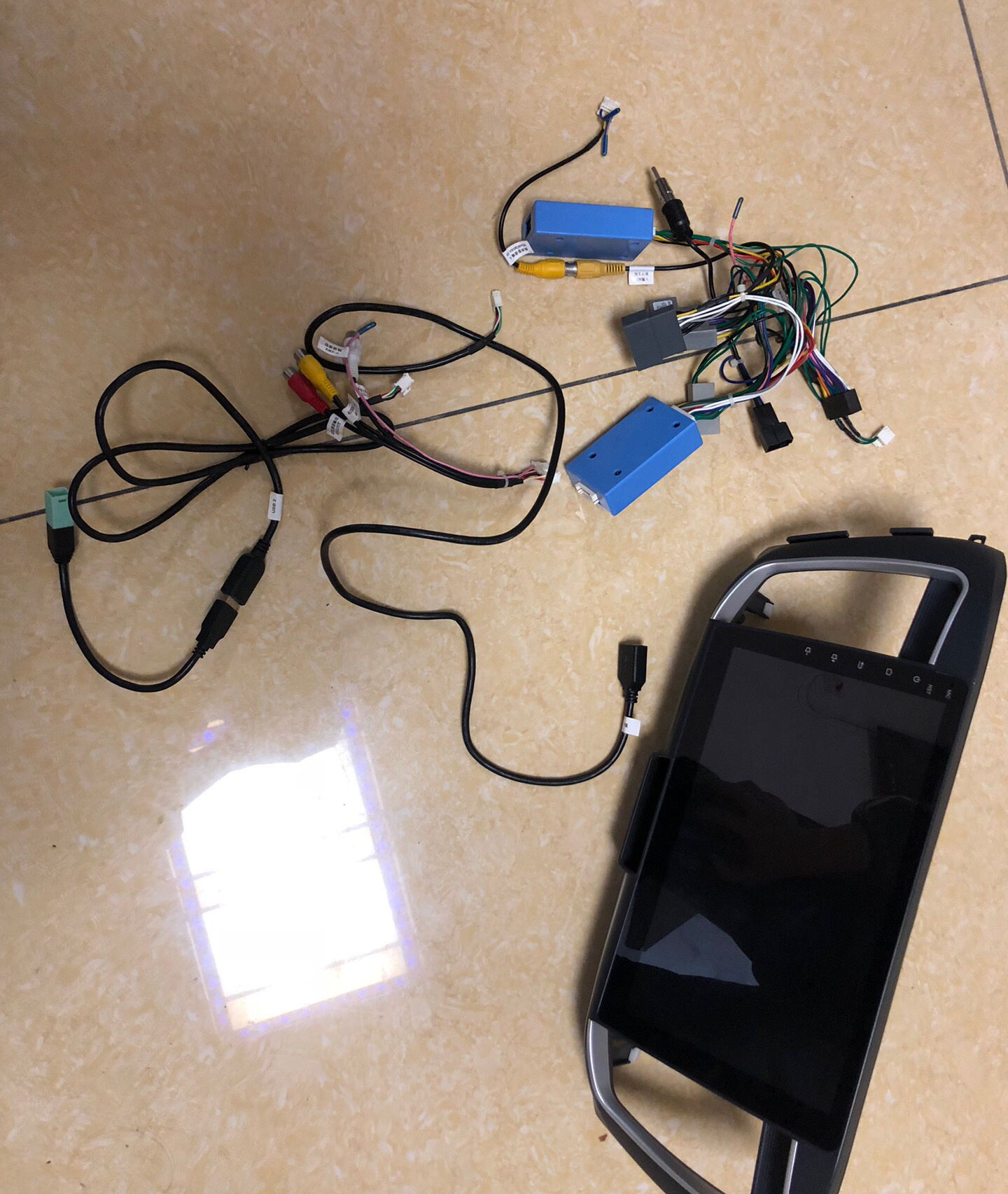 老款便携导航改装wifi,大屏导航收音机效果差如何改装