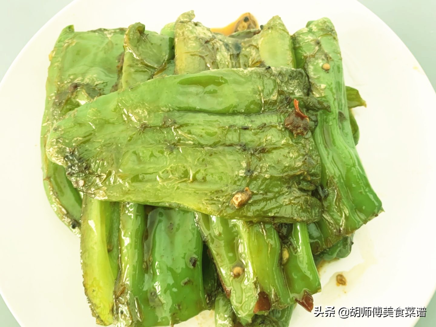 做虎皮青椒放醋还是酱油,做虎皮青椒不用水淀粉行吗