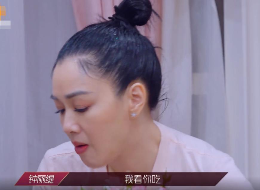 披哥社交名场面,披哥自律