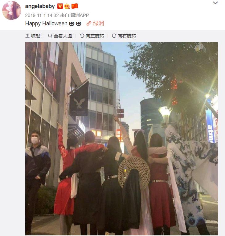 连她都要镶边合影的聚会，来头这么大？