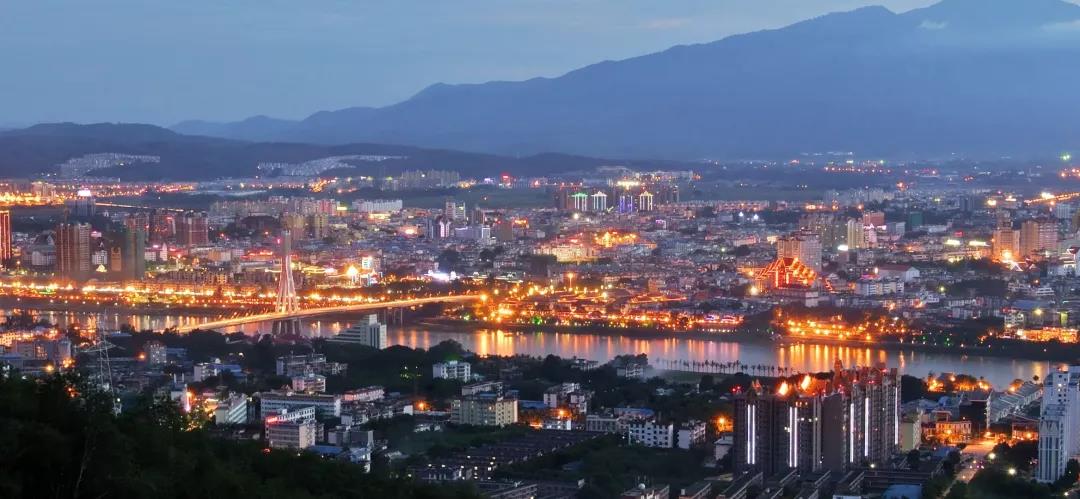 浜戝崡鏅椽榛庢槑涔嬪煄鍥剧墖,鏅椽榛庢槑涔嬪煄鍘嗗彶