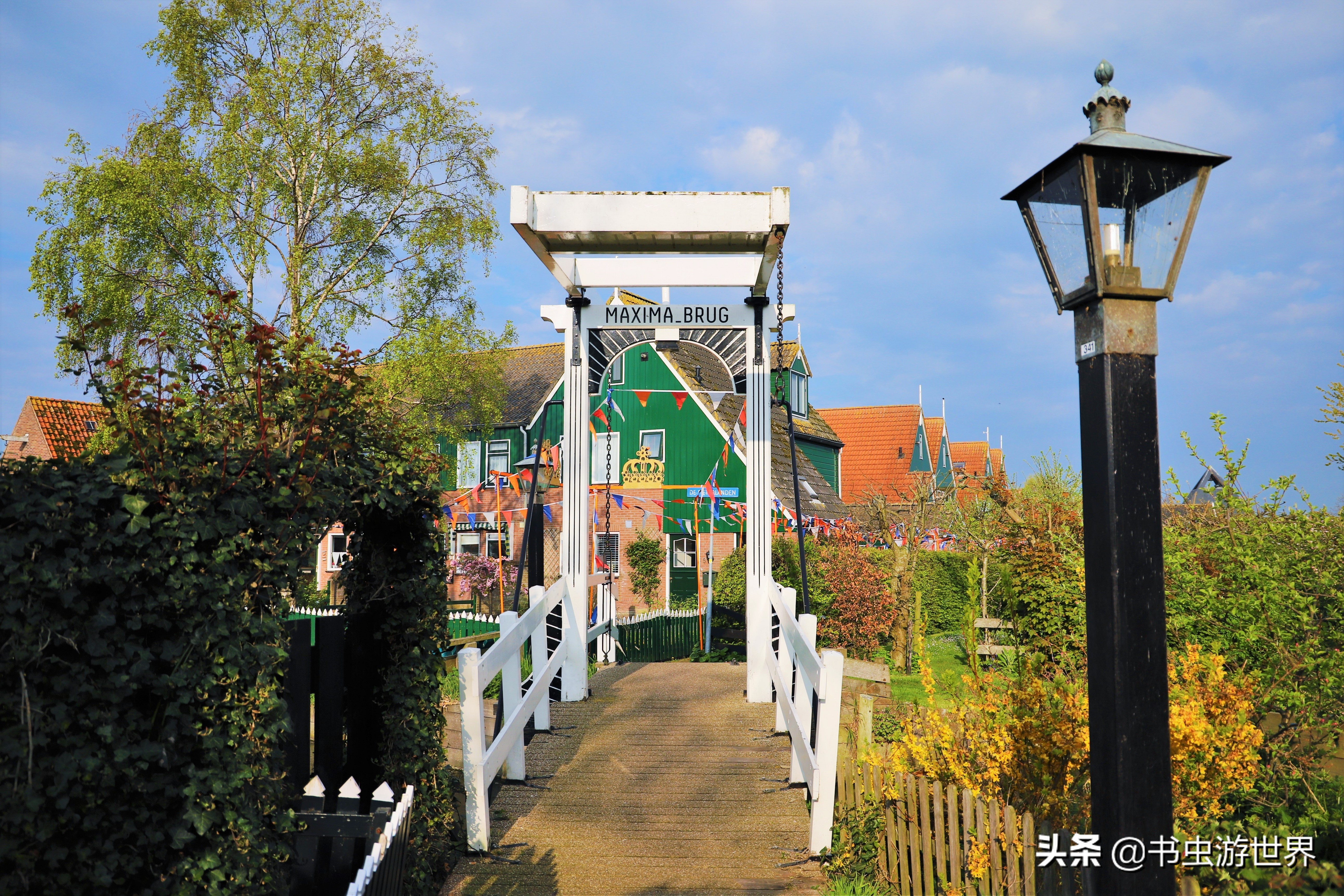 红顶小木屋,红顶绿墙小木屋