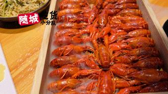 千人涌入二桥头狂欢！苦等365天，随州这个撸虾圣地一夜爆店！