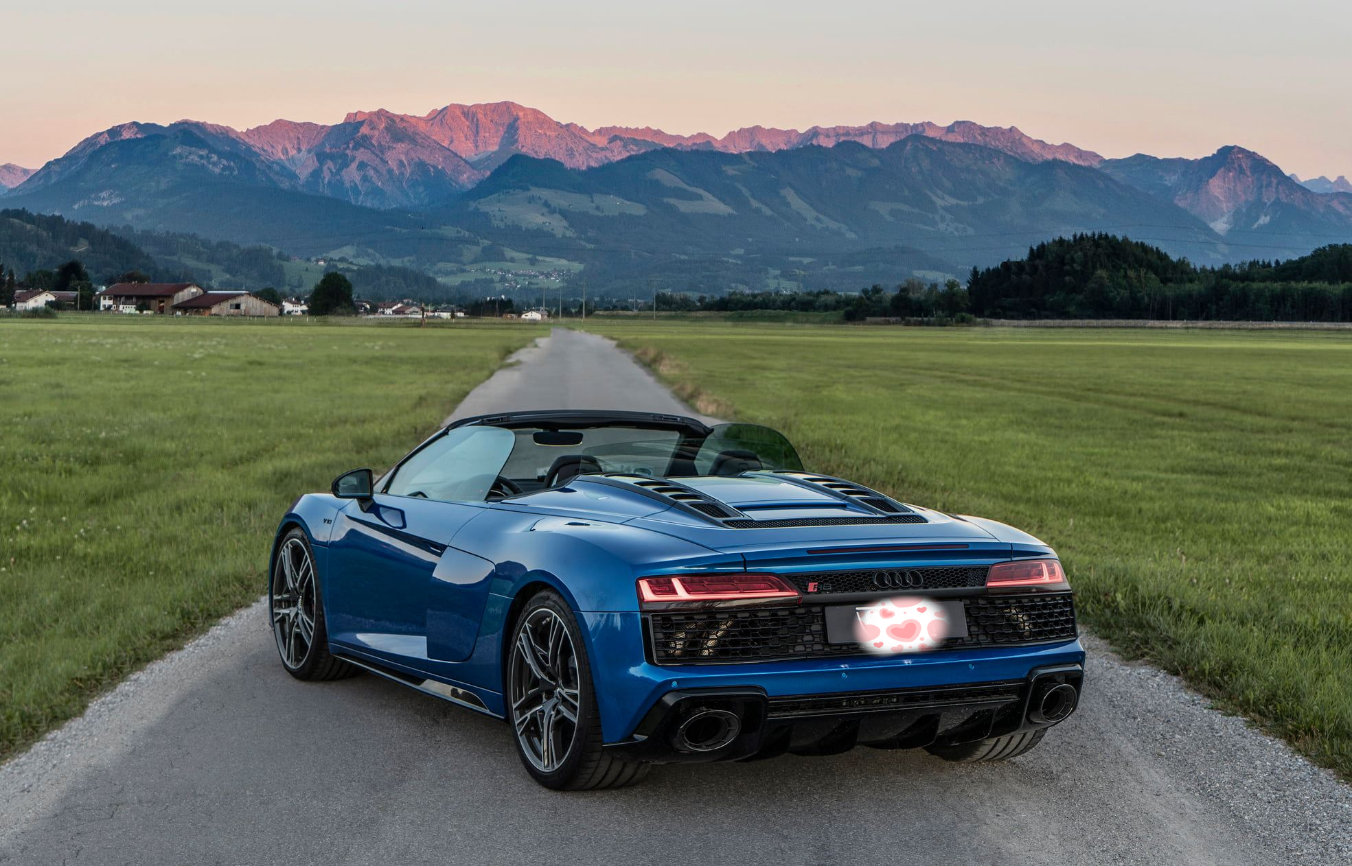 奥迪r82021v10百公里加速,r8v10