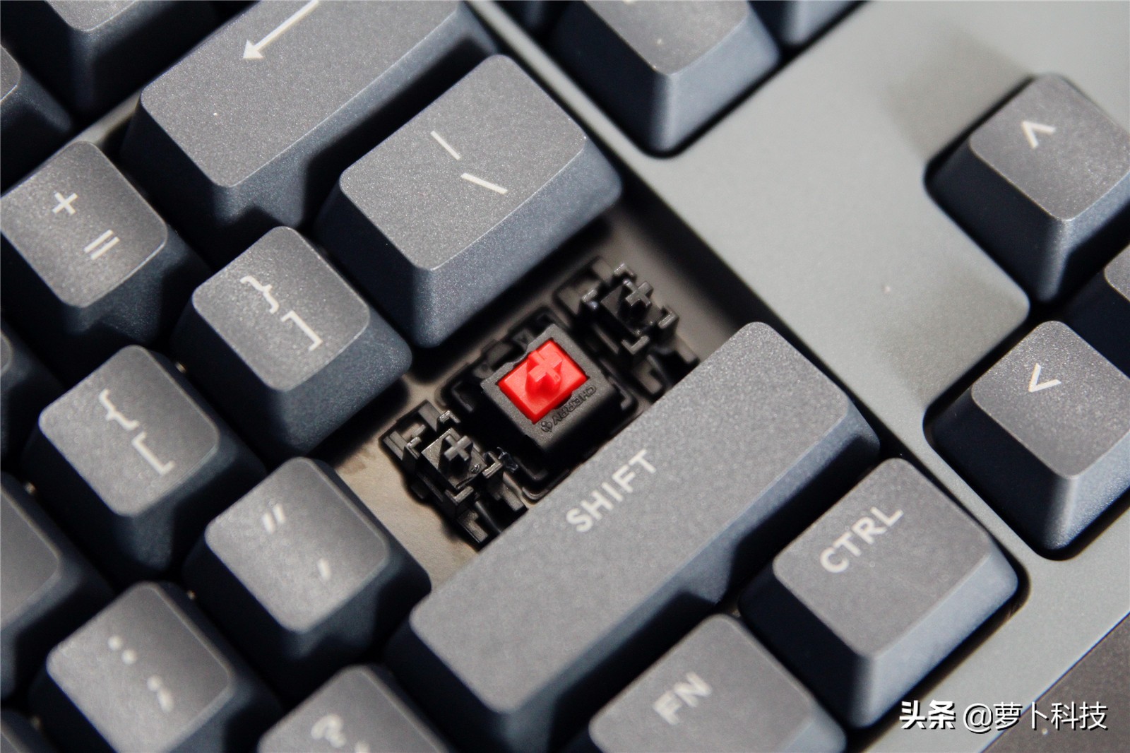 pc平板手机协同办公,平板适合的三模键盘