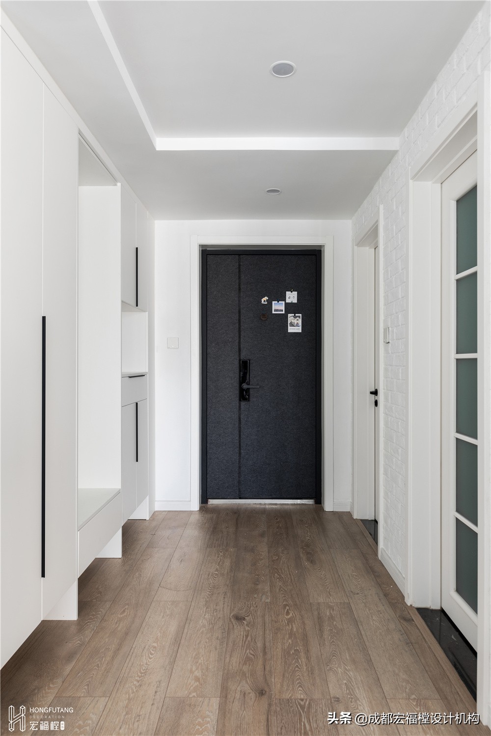 跃层意式极简风背景墙,北欧风电视背景墙小户型