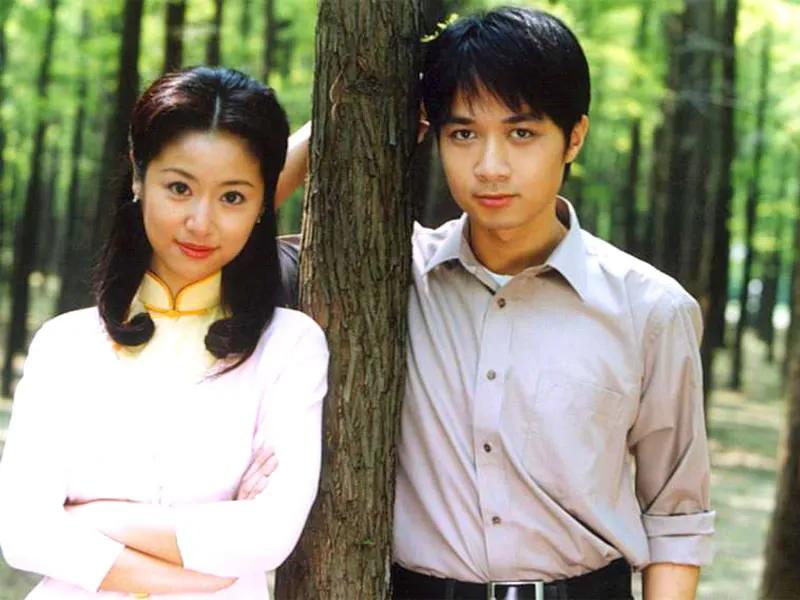 何书桓与依萍关系,何书桓为什么会喜欢依萍