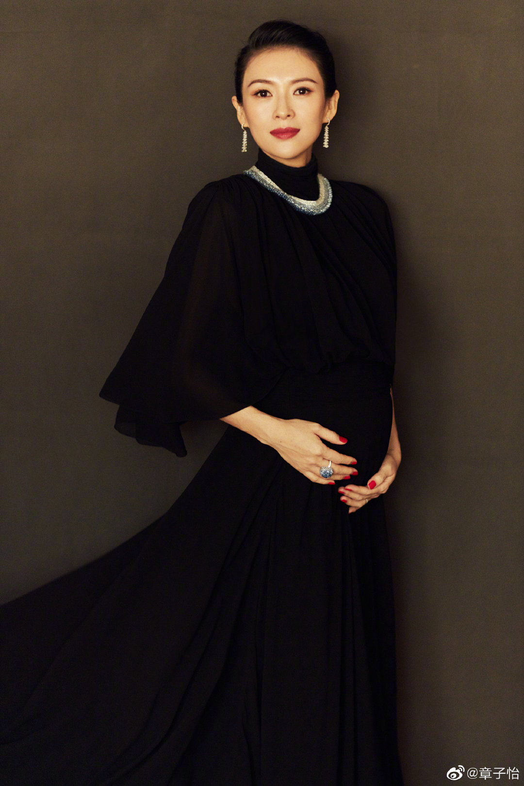 独家揭秘汪峰章子怡离婚真相惊人,章子怡和汪峰离婚后的生活