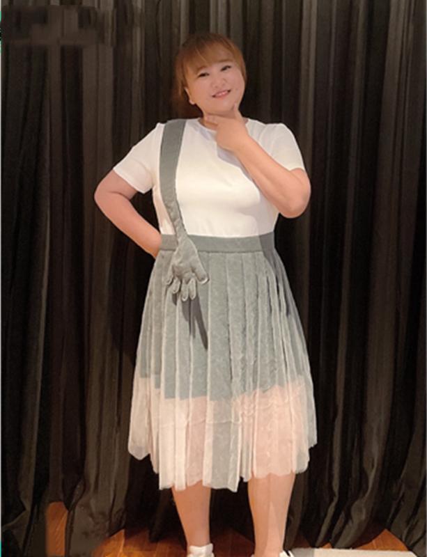 贾玲显瘦减龄穿搭,贾玲减龄穿衣搭配