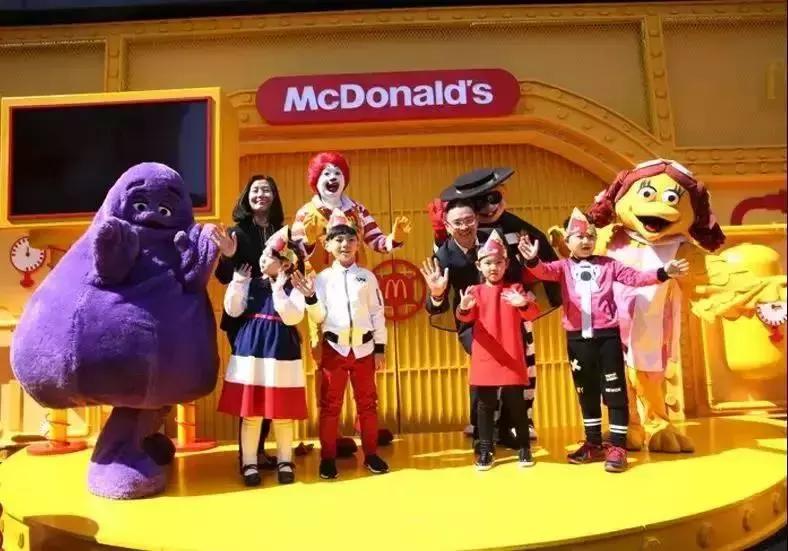 大牌餐企都在讨好熊孩子，这可能是下一个风口！