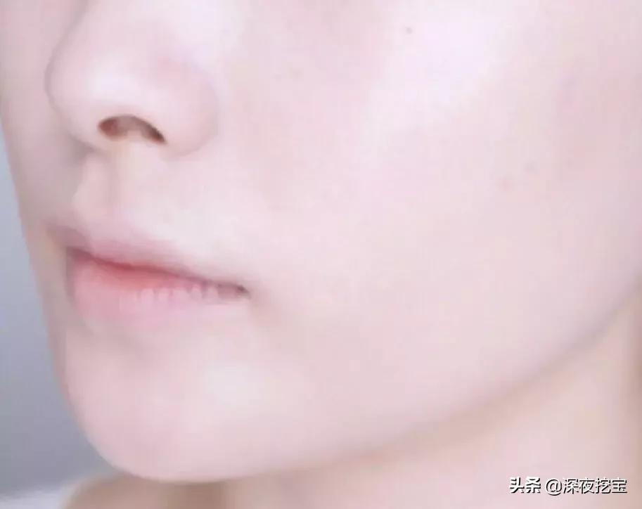 雅诗兰黛奶油肌粉底液,星钻光感奶油肌粉底液