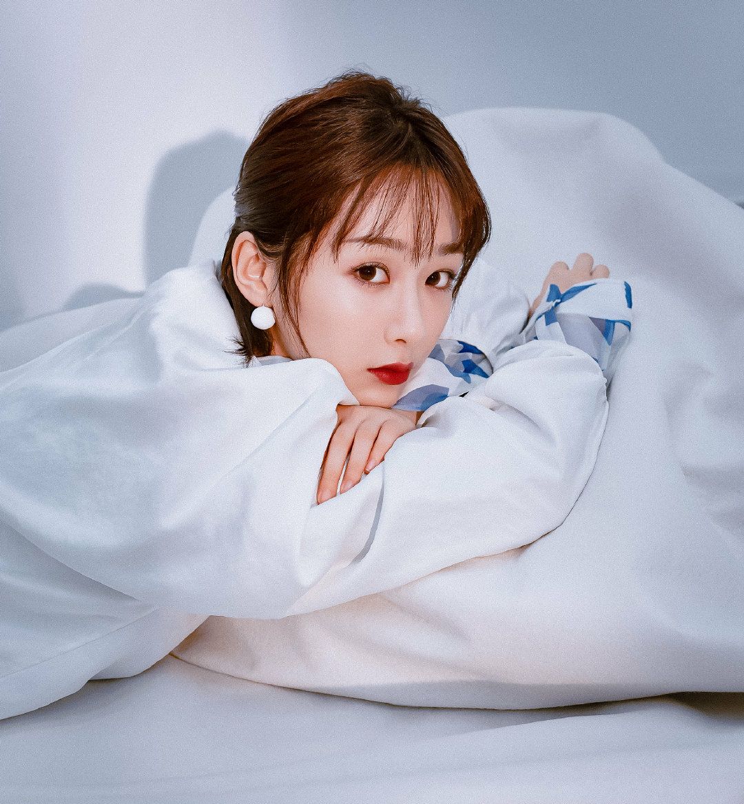 杨紫对肖战微博评价,杨紫点赞肖战微博是手滑吗