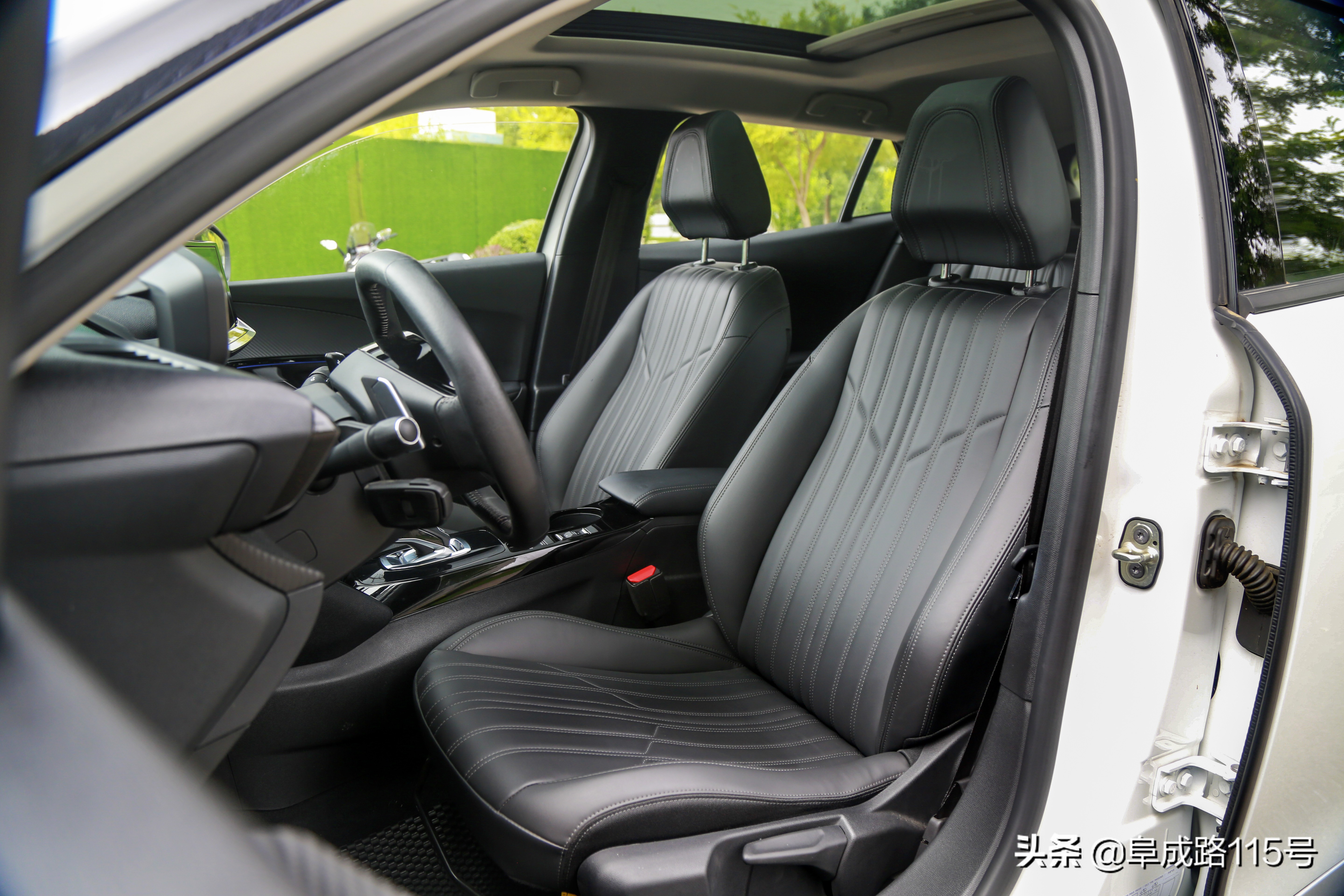 标致2008有哪些优缺点,标致2008的优缺点有哪些