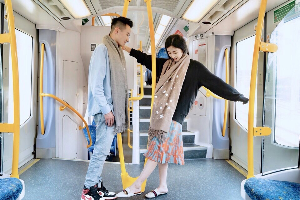 圣诞节撒糖,圣诞节送阿尔卑斯糖果