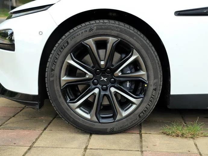 隔音最好的b级轿车,豪华b级车隔音最好排名