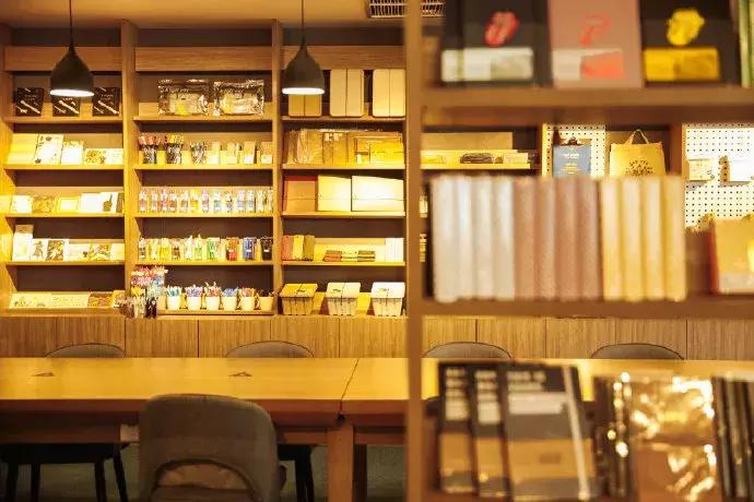 打卡太原网红书店,打卡网红书店你会真的买书吗