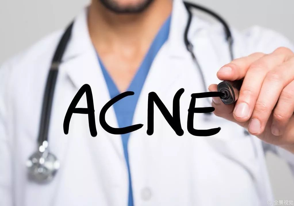 满脸红斑密密麻麻的是怎么了,有红斑的痘痘是怎么回事