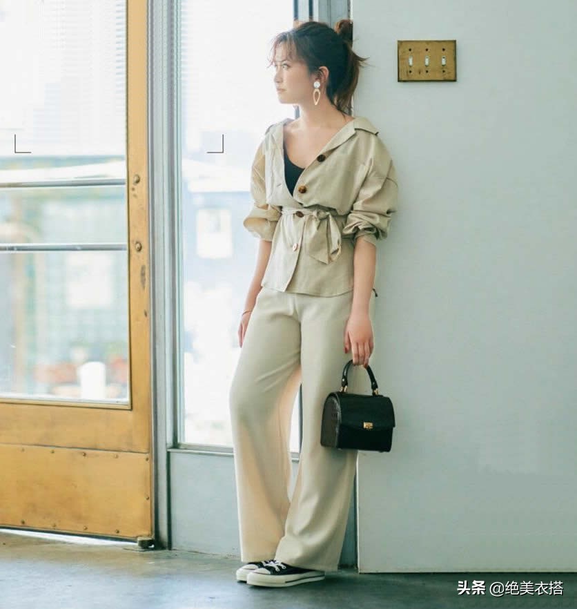 小白鞋怎么讲解,小白鞋外观要怎么讲解表达