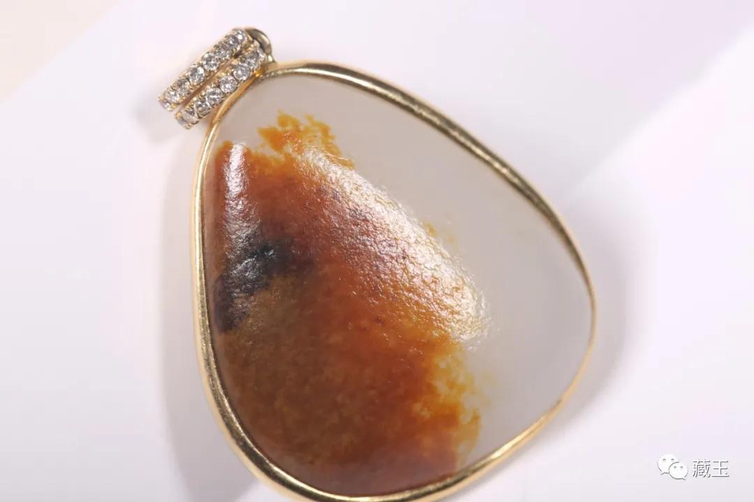 和田玉籽料金包玉,和田玉籽料金包银天然牌子