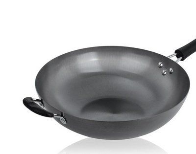 铁锅做饭为什么容易粘锅,铁锅做饭发黑还生锈