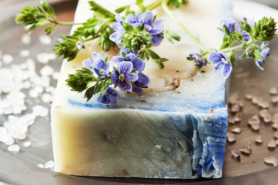 弄到衣服上染发剂如何清洗,衣服碰到染发膏怎么洗