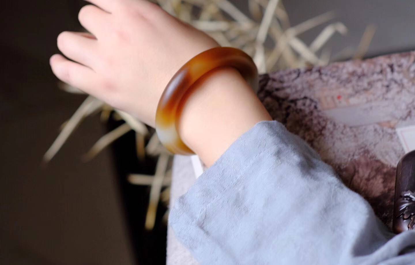 怎样辨别和田玉镯的真假,好的和田玉镯子怎么鉴别