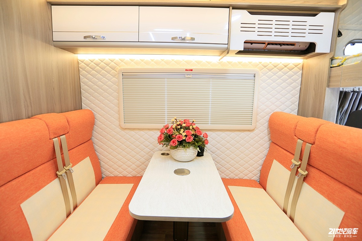 上汽跃进h300轻卡房车详解,上汽跃进h300和h500的区别