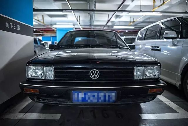 武汉豪车的视频,武汉最豪停车场