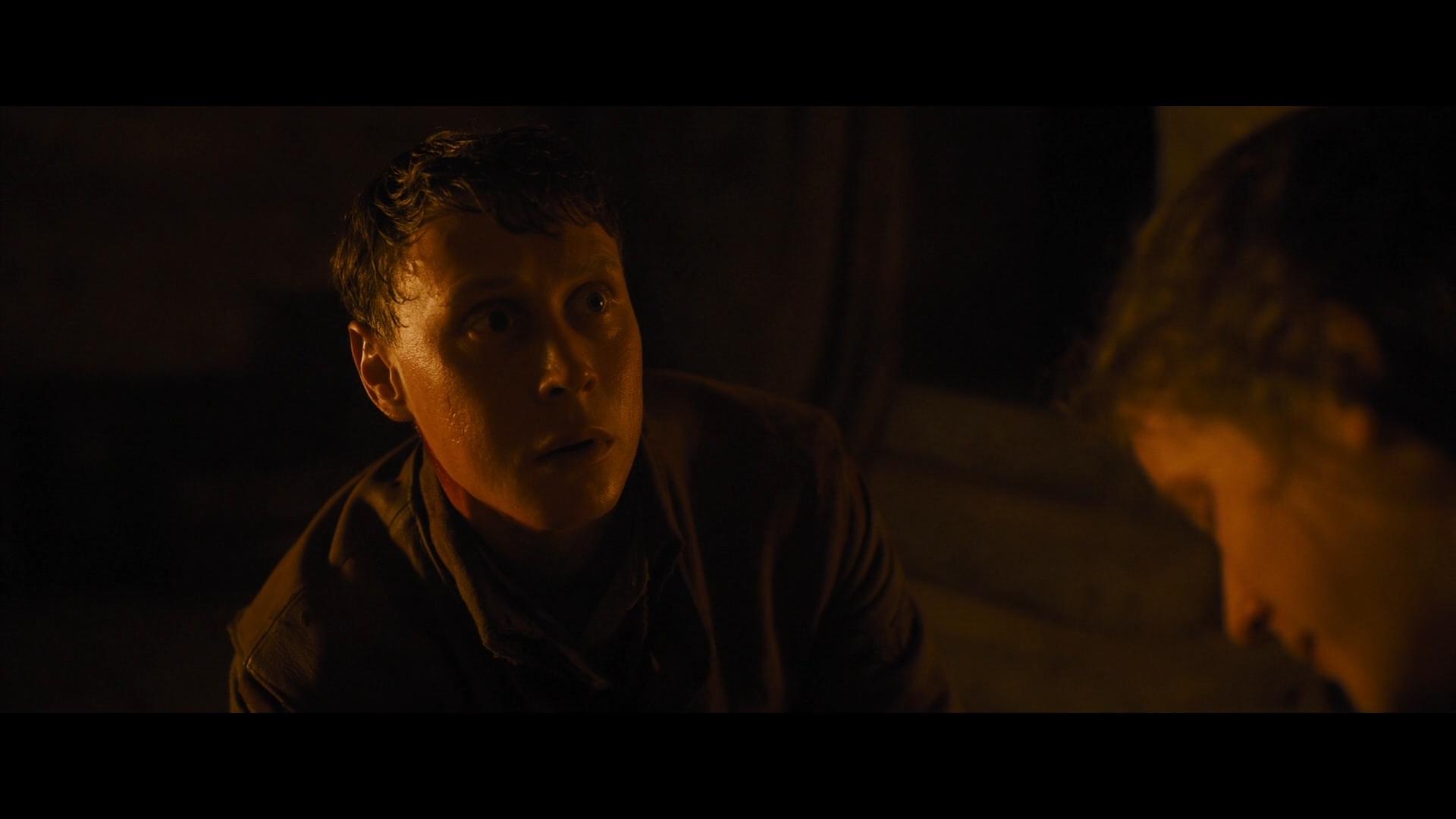 为了营救一个战士牺牲了多少队友,为救1600人冒险传递信息