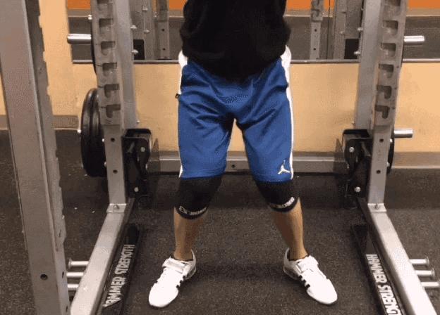 跑步膝盖内扣几个动作解决,膝盖内扣训练方法大全集