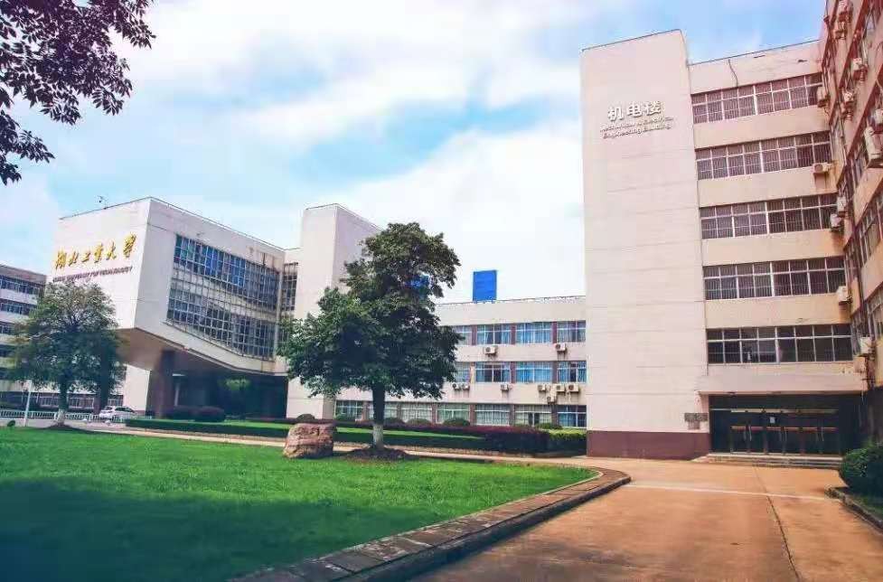 被人民日报点名的5所高校,湖北多名考生公开点名