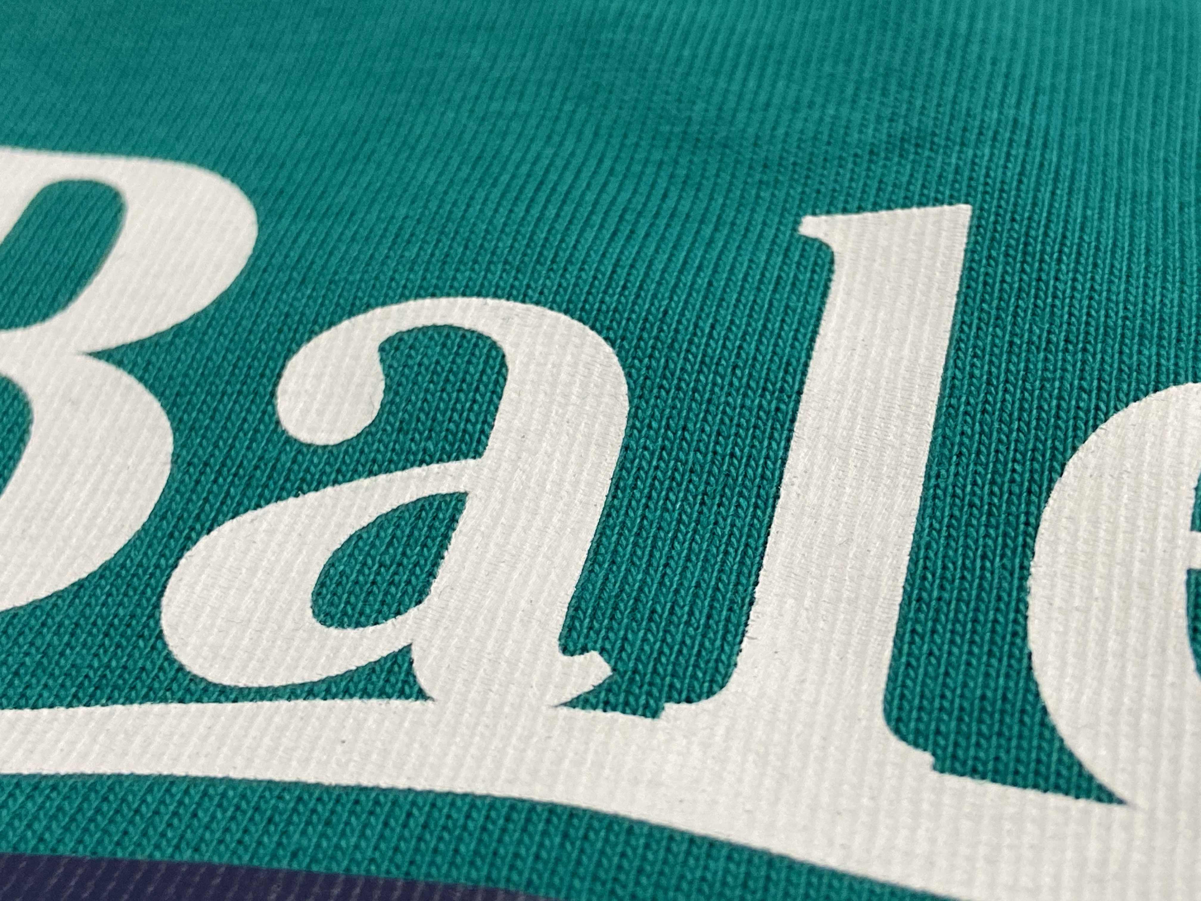 仿巴黎世家可乐,巴黎世家可乐短袖鉴别