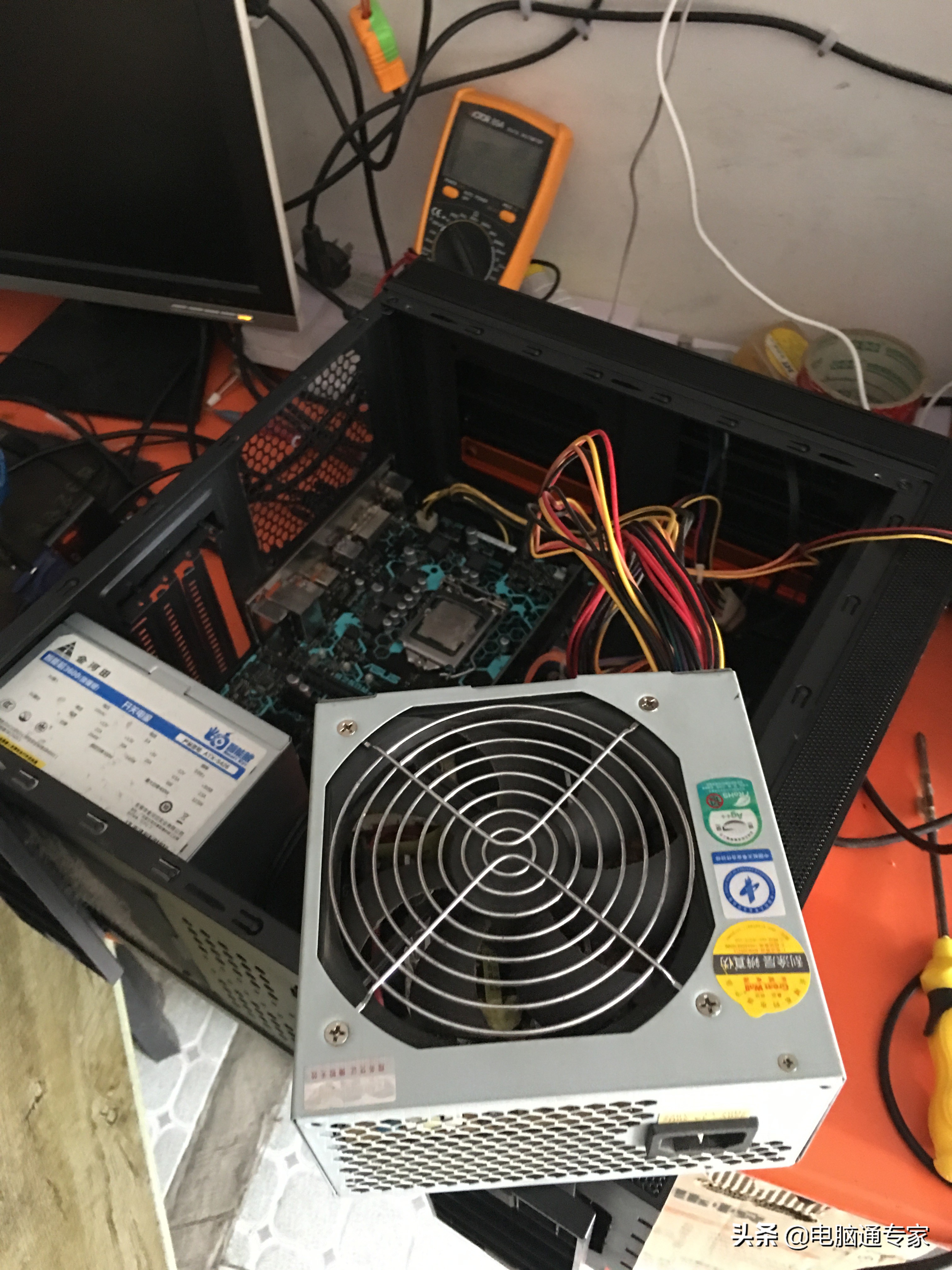 把机械硬盘装到另一个主机里,把笔记本的固态硬盘装台式机上