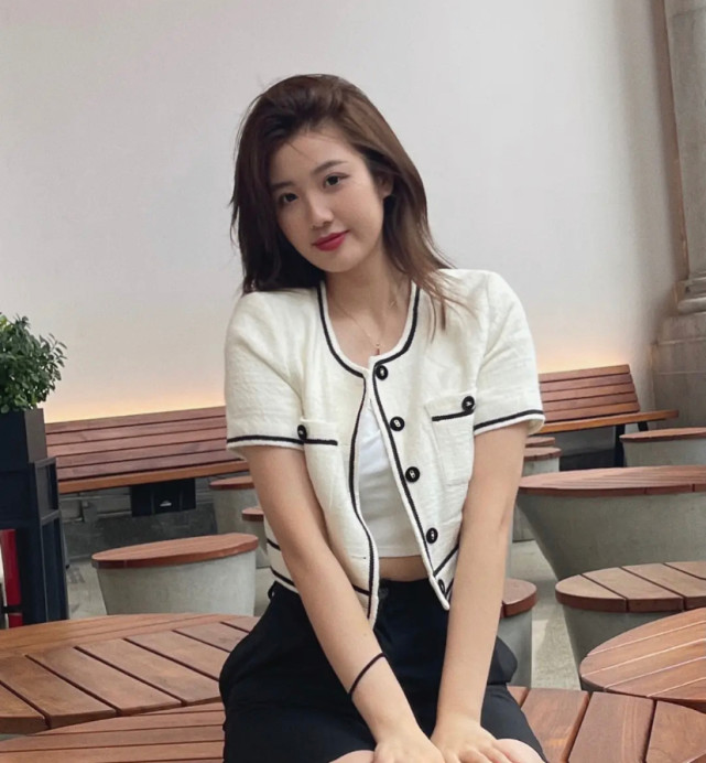 高诗岩赵继伟郭艾伦合照,辽宁男篮郭艾伦赵继伟高诗岩