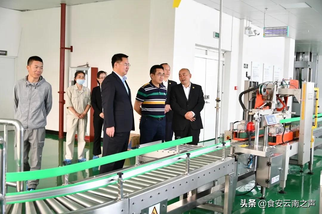 助力抗疫，云南金丰汇油脂股份有限公司、金菜花慈善基金会向瑞丽捐赠油米