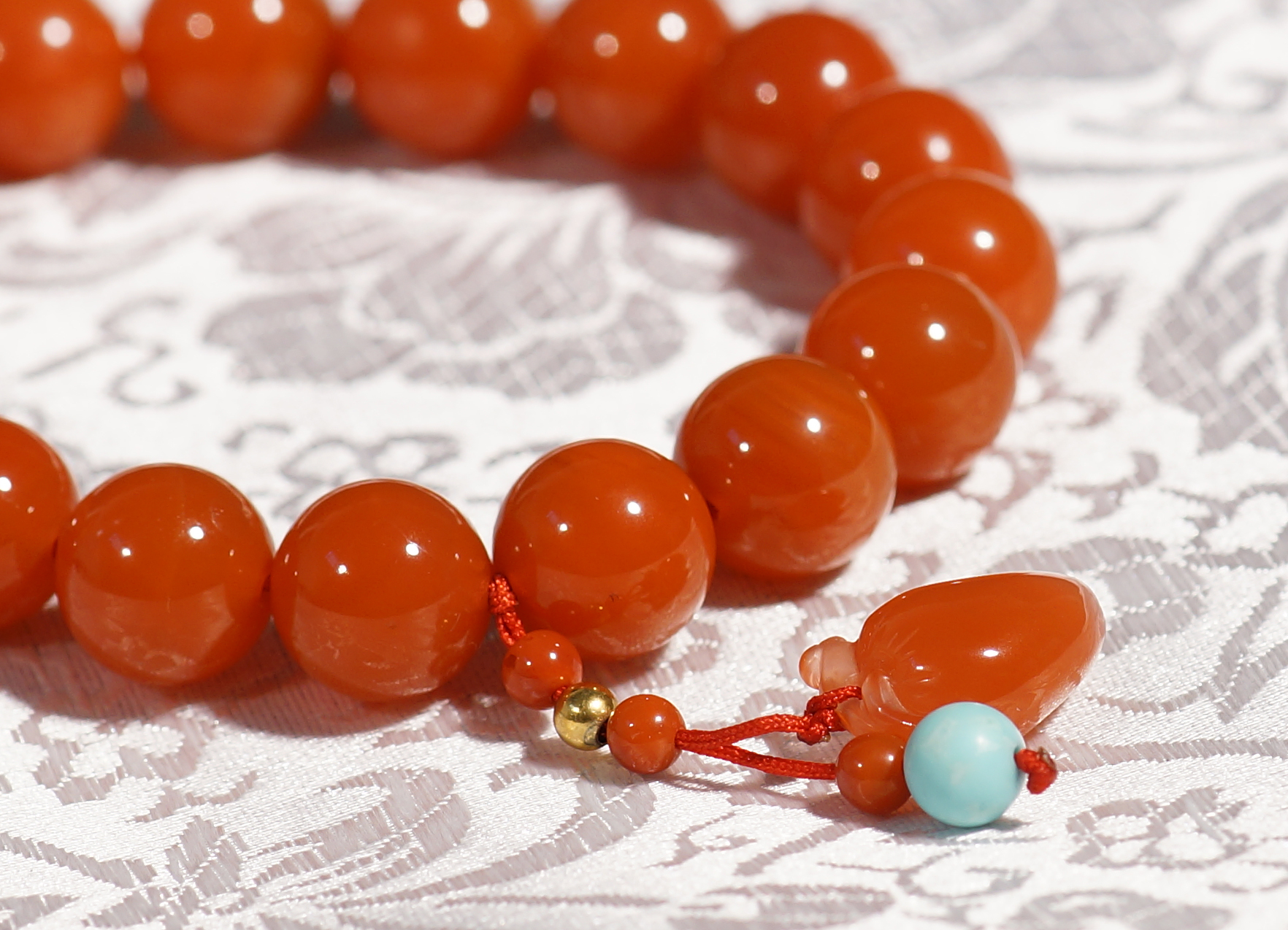 都说手串俗,俗里也有大学问