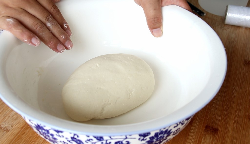 蒸馒头和面的时候用热水还是凉水,蒸馒头用温水和面还是冷水和面