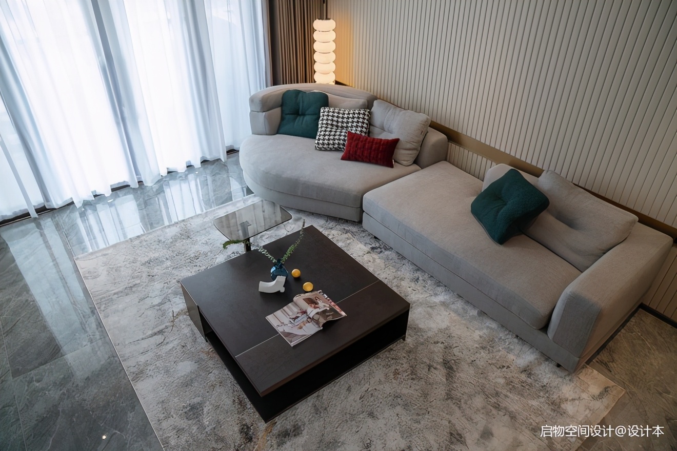 摩卡的微奢美学,女企业家的轻暖宅漫生活