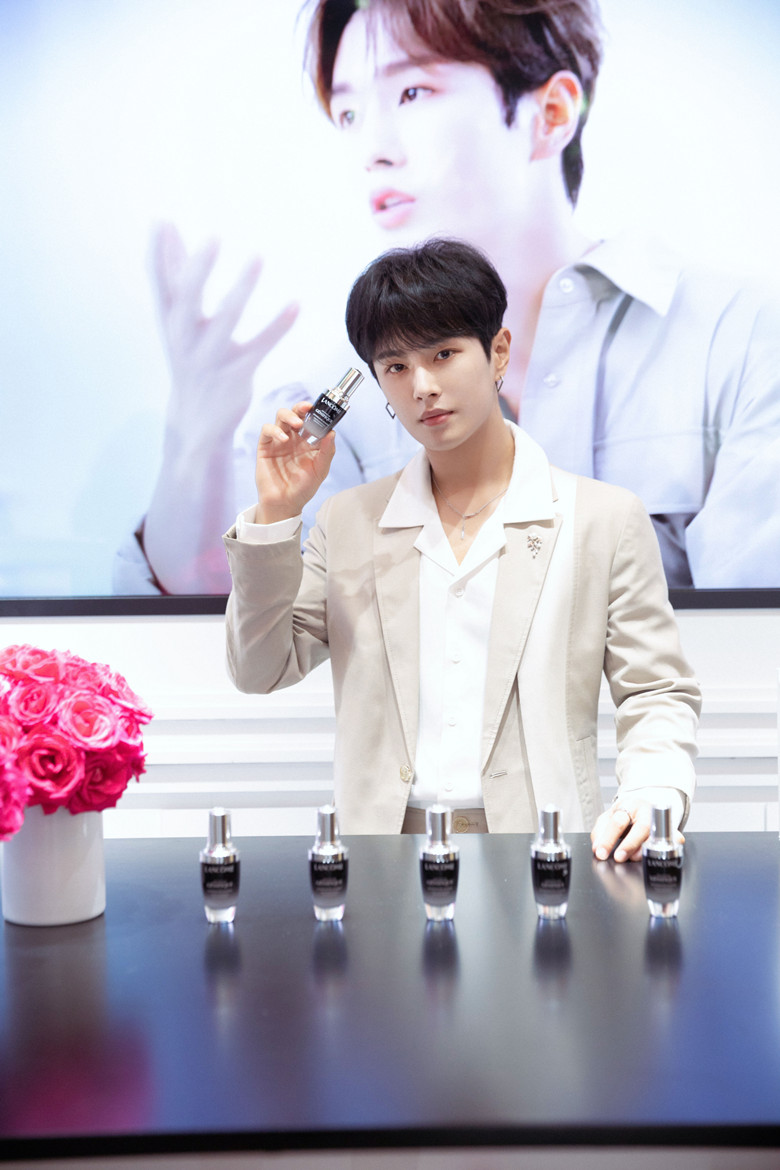 遇见你李汶翰路演武汉武商,lancome兰蔻全新菁纯雾面唇膏