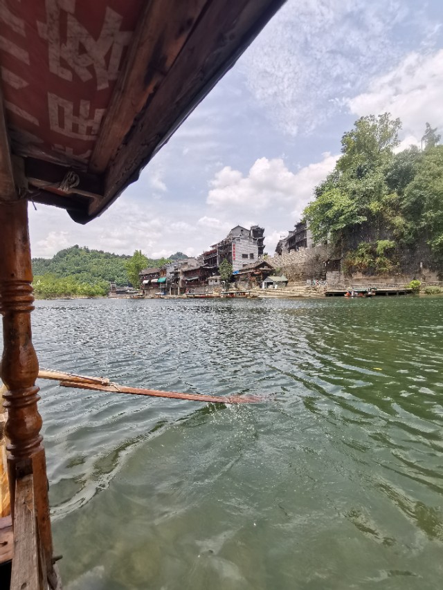 湘西张家界旅游攻略,想去桂林和张家界游玩攻略