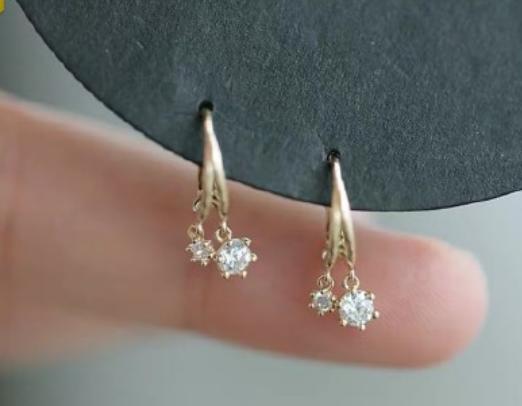 适合秋冬季戴的首饰 (适合戴特别精致的首饰)