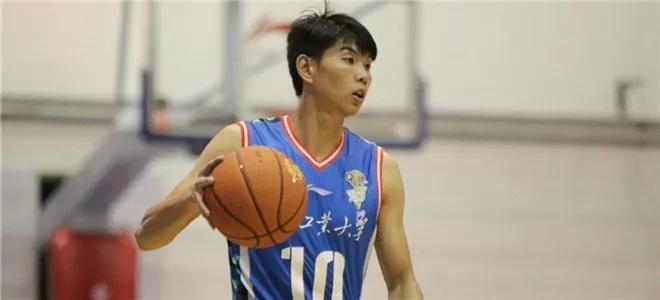 罗杰现在还打球吗,罗杰巅峰时期扣篮